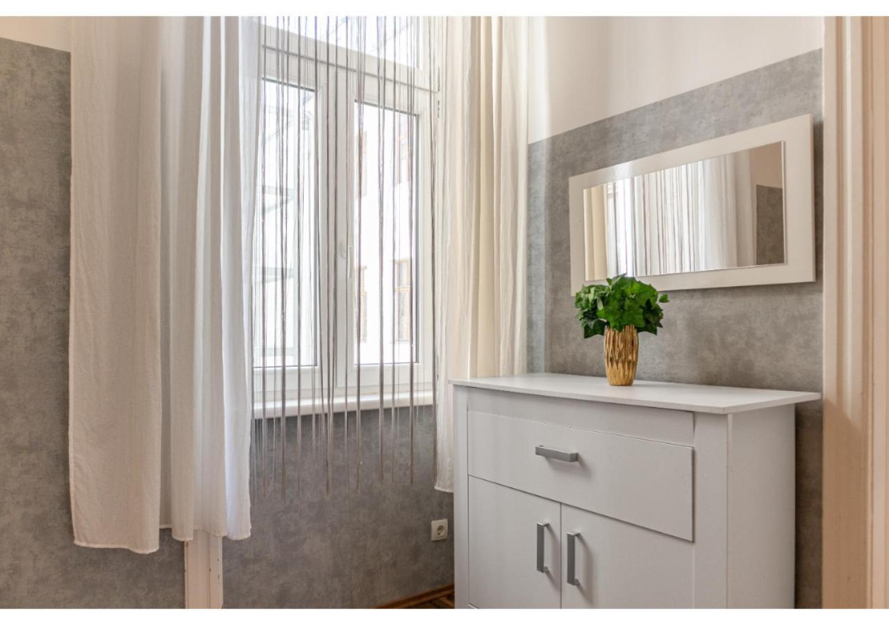 Cheerful 2Br Apartment - Suitable For Longstays Wien Eksteriør bilde